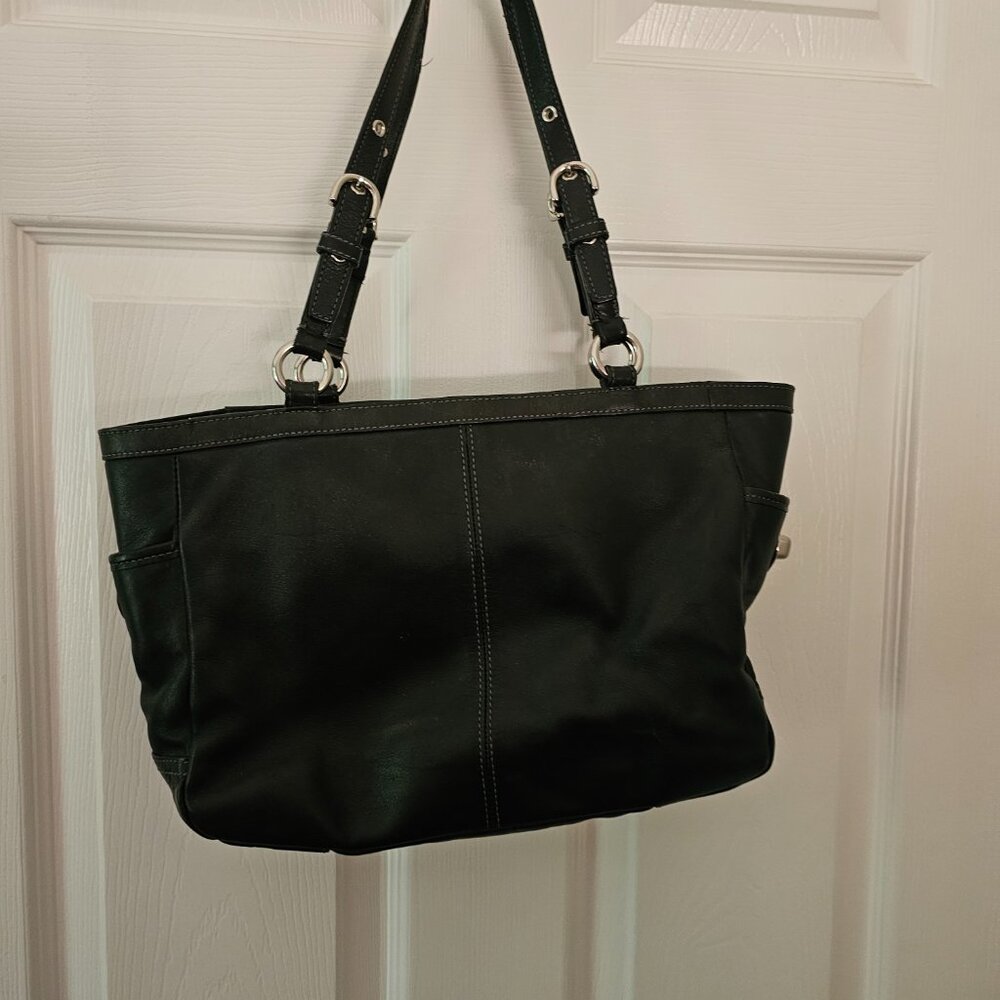 Vintage Coach Shoulder Bag in Black with Silver Hardware - Picture 10 of 10